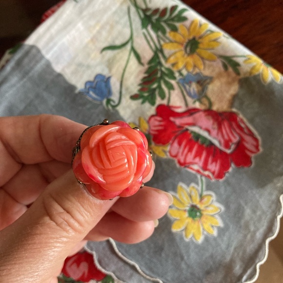 𝚅𝚒𝚗𝚝𝚊𝚐𝚎 𝚒𝚗𝚜𝚙𝚒𝚛𝚎𝚍 𝚕𝚊𝚛𝚐𝚎 𝚛𝚘𝚜𝚎 𝚋𝚕𝚘𝚜𝚜𝚘𝚖 𝚛𝚒𝚗𝚐 - Picture 4 of 6